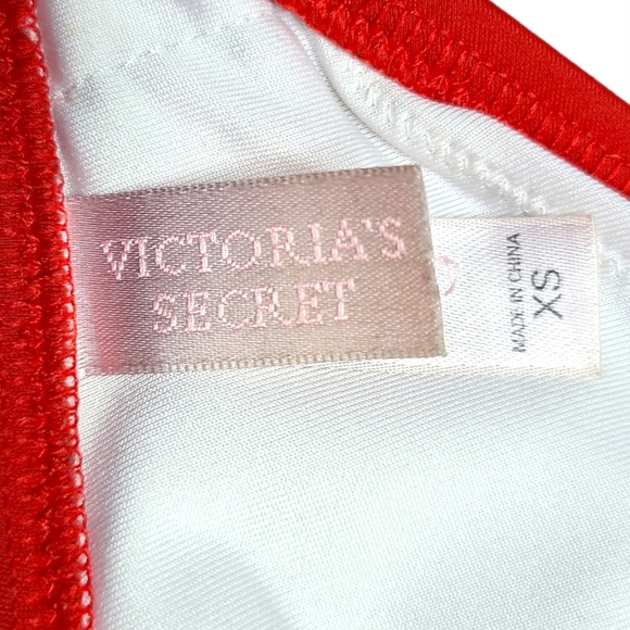 Victoria's Secret Red String Bikini Top with Bow - Picture 5 of 5